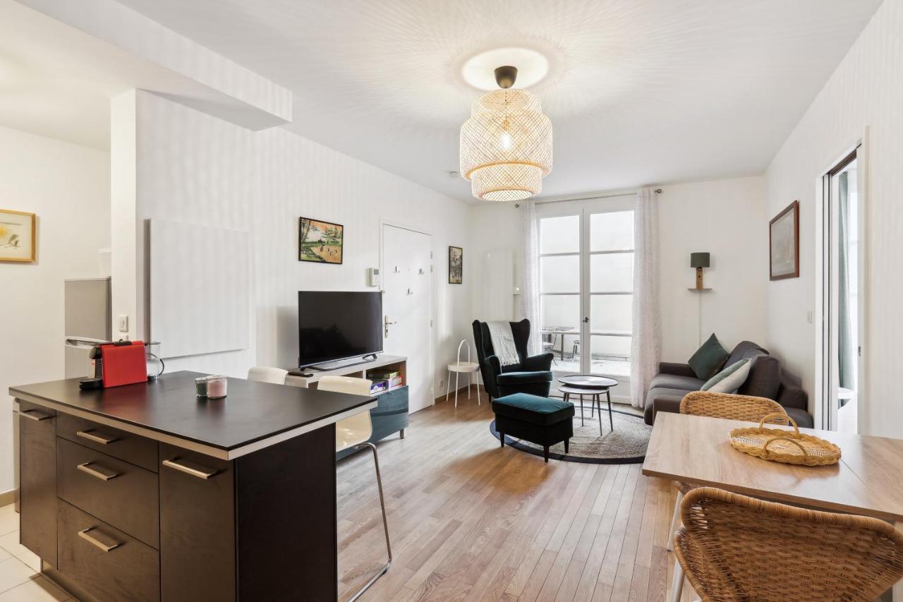 Le Montesquieu Apartment Versailles Bagian luar foto