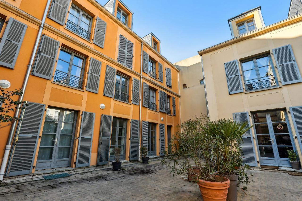Le Montesquieu Apartment Versailles Bagian luar foto